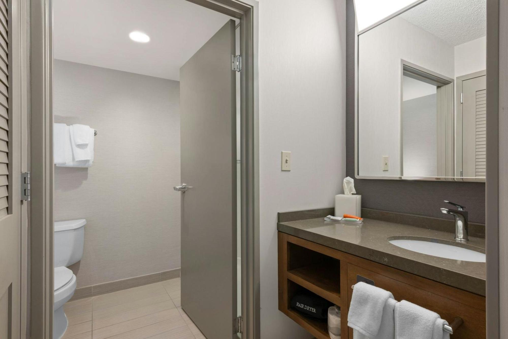 Отель Courtyard Boise Downtown Экстерьер фото